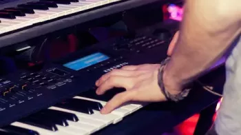 Udemy Unlocking Your Pro Gospel Piano Flexibility and Creativity TUTORiAL screenshot