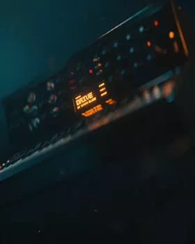 Synth Blade DRIVE Heavy Bass Presets SERUM screenshot
