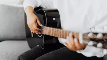 Udemy Essential Acoustic Guitar Chords TUTORiAL screenshot